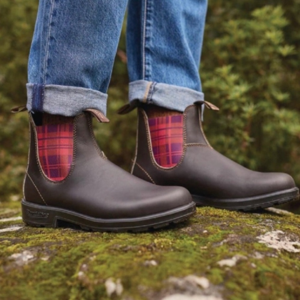 NEW Blundtone Stout Brown Leather 2100 Chelsea Boot Red Plaid AU8 US 9 Mens NWOB